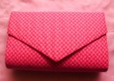 Clutch  xadrez rosa pequena